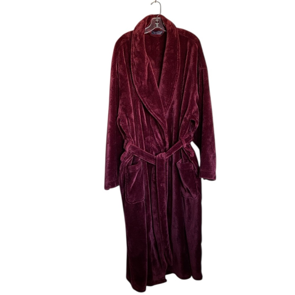 Roundtree & Yorke Men's Burgundy Plush Robe
